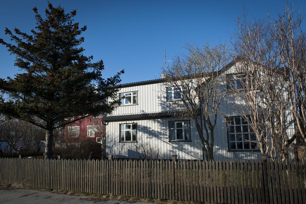 Bed And Books B&B Reykjavík Exterior foto