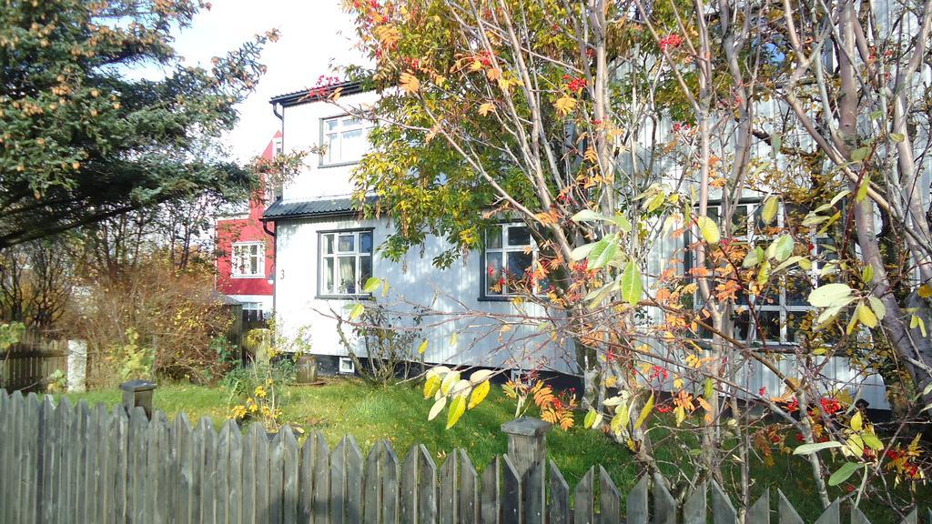 Bed And Books B&B Reykjavík Exterior foto